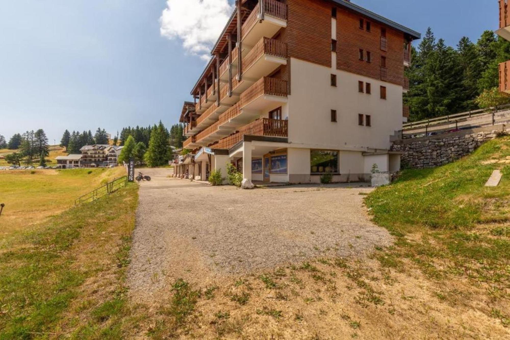 Superbe Appartement Au Pied Des Pistes -Le Chamois Les Deserts  Ngoại thất bức ảnh